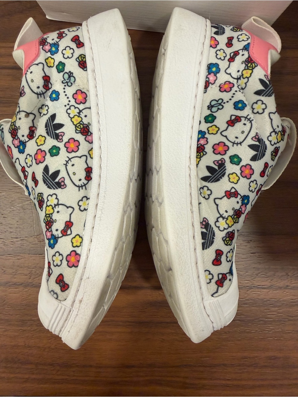 adidas Superstar 360 x Hello Kitty Low Floral sneakers - Picture 4 of 7